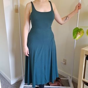 M Urban Outfitters long dress, forest-geen fit & flare, midi-length summer dress